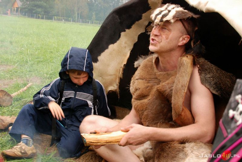 "Bez epoki kamienia nie byłoby naszego istnienia" - impreza plenerowa w Karpackiej Troi