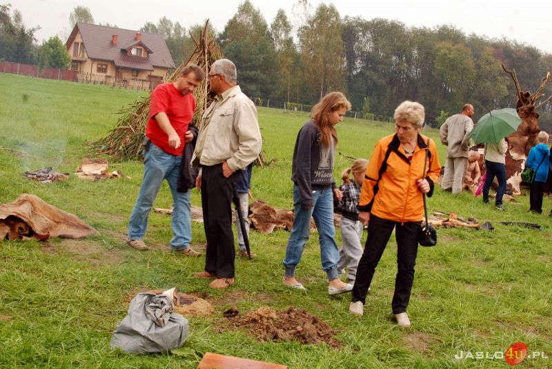 "Bez epoki kamienia nie byłoby naszego istnienia" - impreza plenerowa w Karpackiej Troi