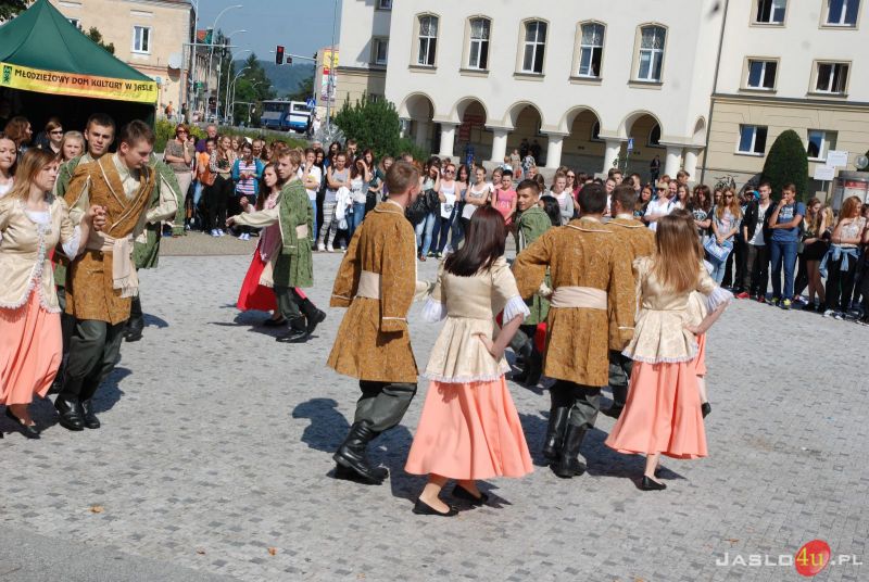 Narodowe Czytanie "Trylogii" na jasielskim rynku