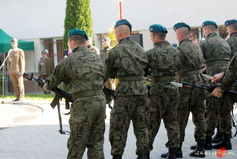 Odsłonięcie obelisku ku czci gen. J. Hallera przy ZS w Trzcinicy