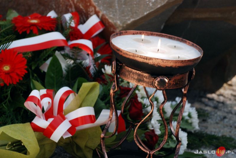Odsłonięcie obelisku ku czci gen. J. Hallera przy ZS w Trzcinicy