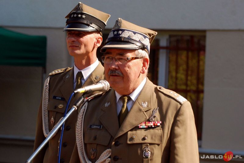 Odsłonięcie obelisku ku czci gen. J. Hallera przy ZS w Trzcinicy