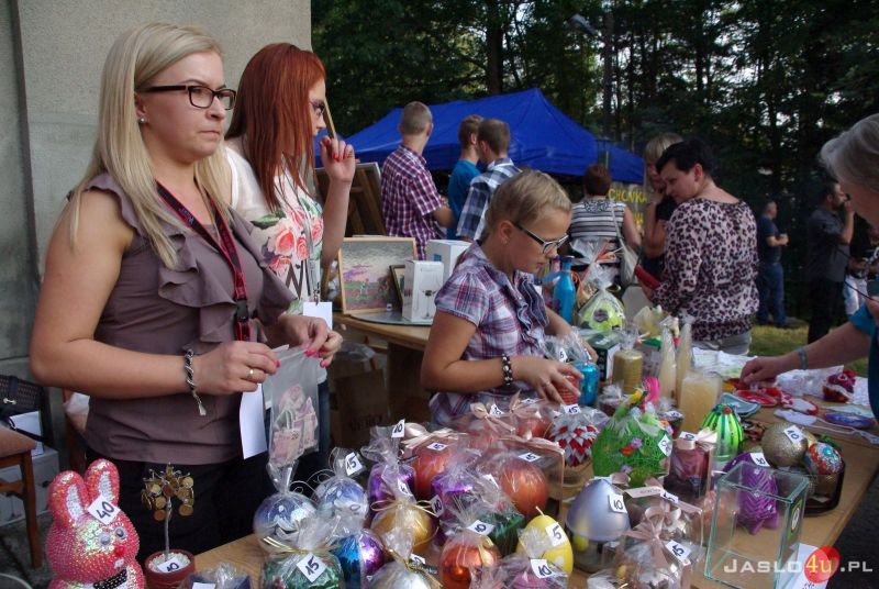 Piknik charytatywny w Harklowej