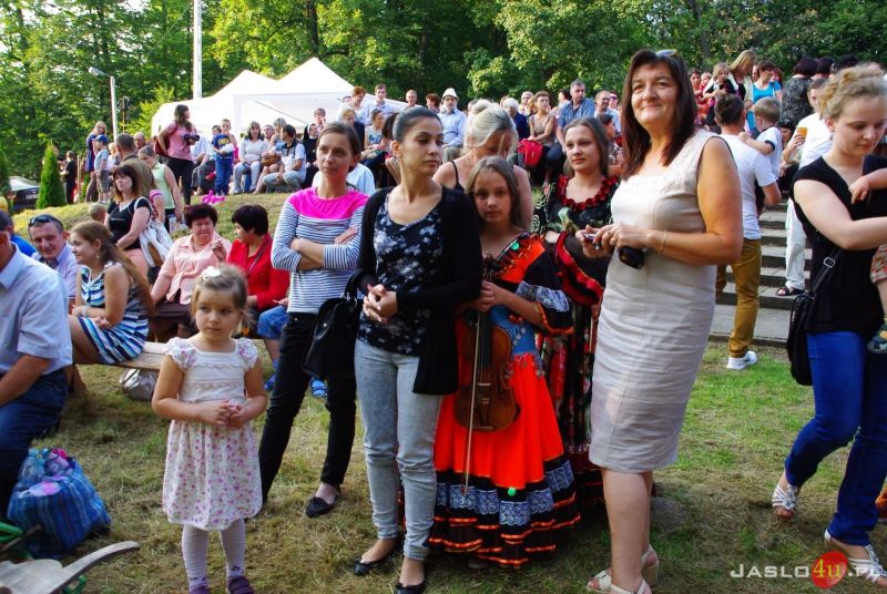 Piknik charytatywny w Harklowej