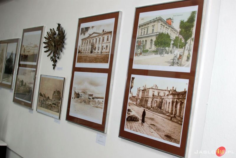 Wernisaż wystawy "70. rocznica wysiedlenia mieszkańców Jasła"