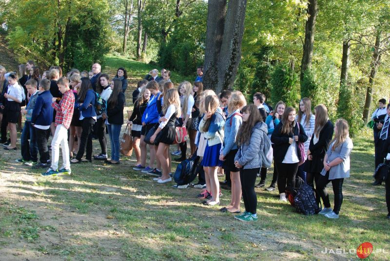 Uroczystość poświęcenia odnowionego cmentarza wojskowego w Tarnowcu
