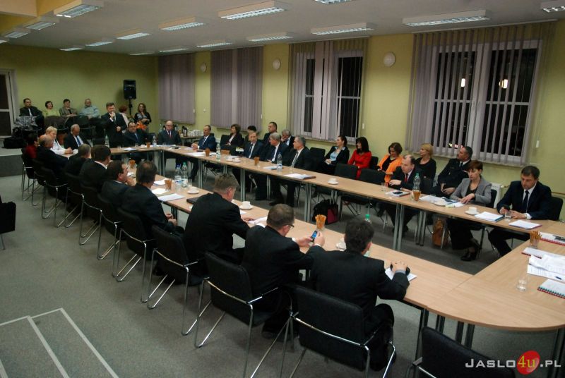 I sesja Rady Powiatu Jasielskiego VII kadencji