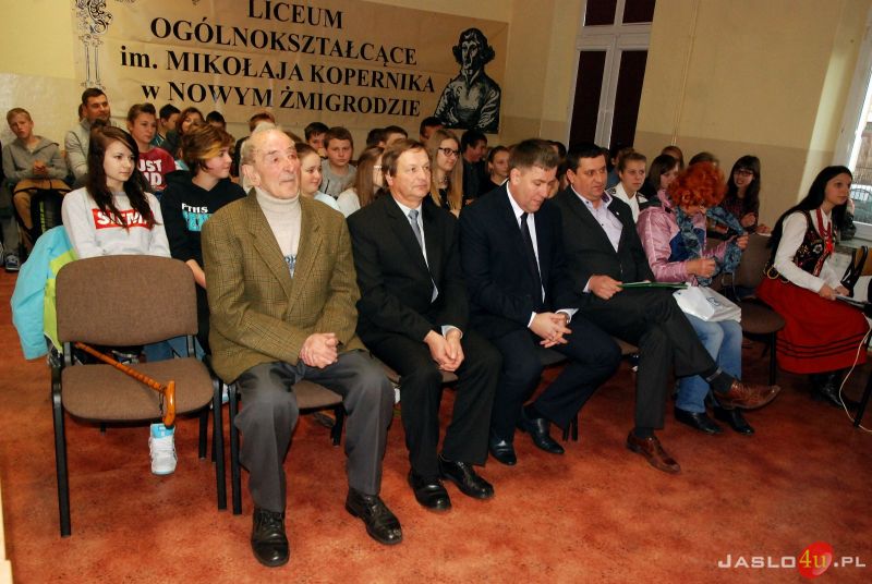 "Wielokulturowość Podkarpacia" – wystawa i wykłady w LO w Nowym Żmigrodzie