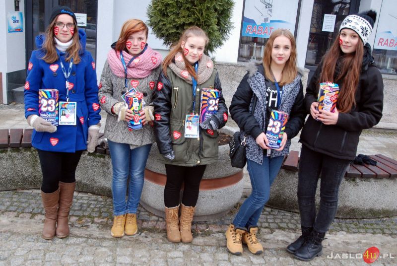 WOŚP: kwesta, pokaz pierwszej pomocy, licytacje i światełko do nieba