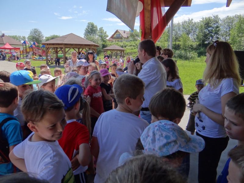 "Szkoła Podstawowa nr 2 w Jaśle – Piknik na Kwiatowej"