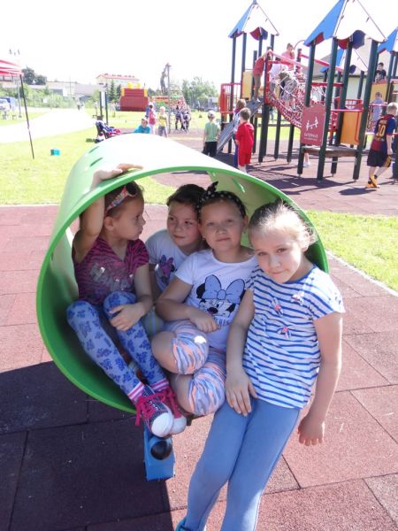 "Szkoła Podstawowa nr 2 w Jaśle – Piknik na Kwiatowej"
