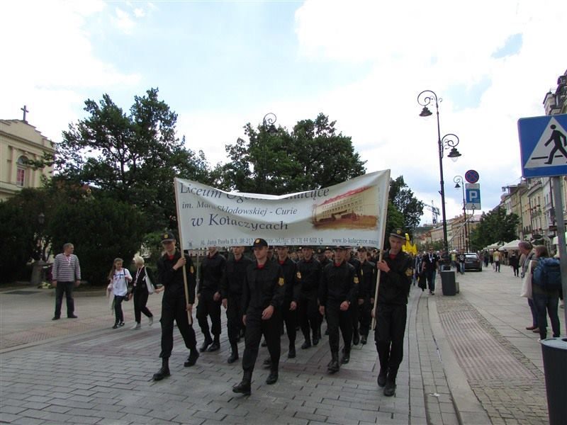 Uczniowie LO w Kołaczycach na X Przystanku PaT w Warszawie