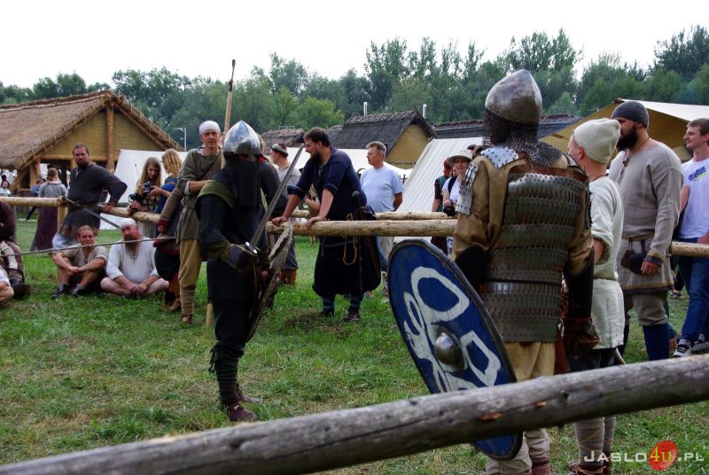 Potyczki średniowiecznych wojów
