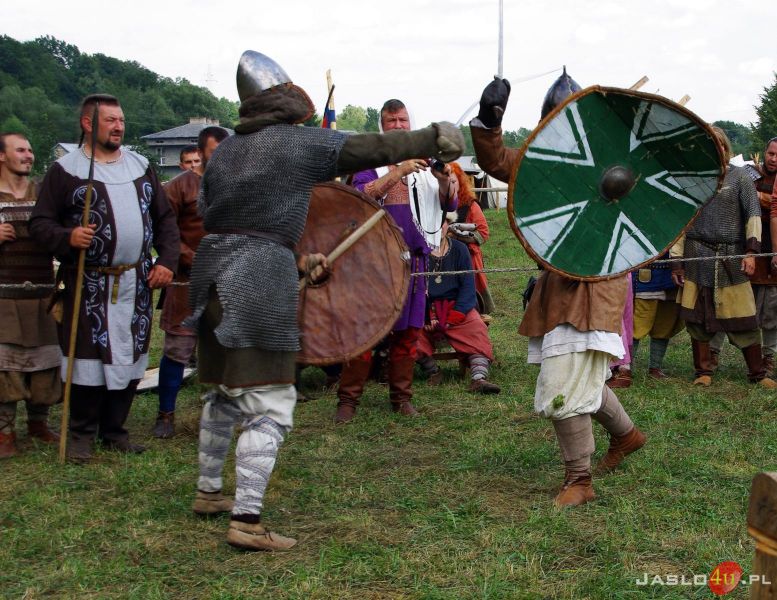 Potyczki średniowiecznych wojów