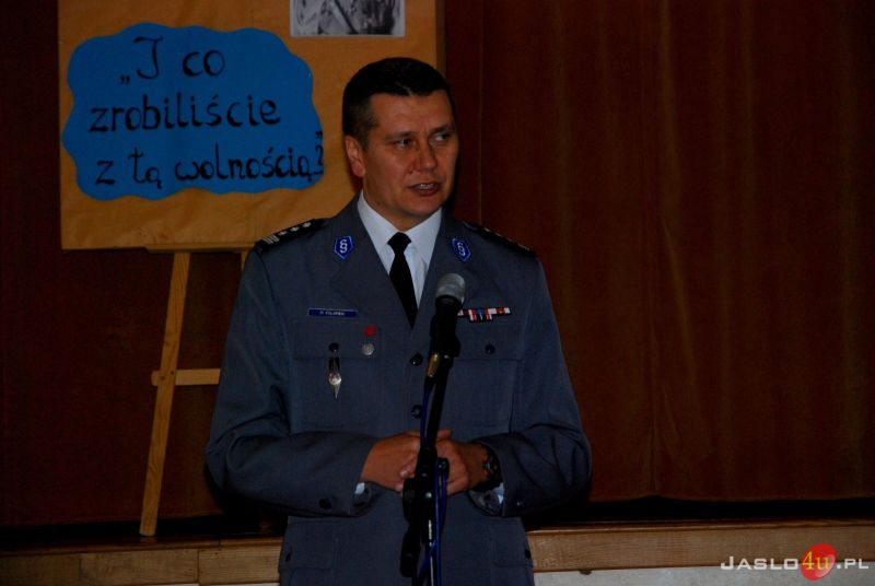 Ślubowanie klasy I w Nowym Żmigrodzie