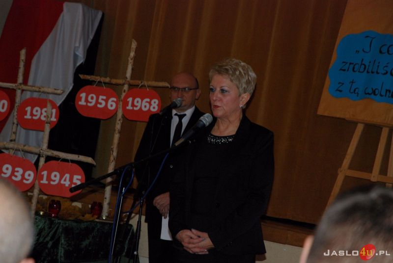 Ślubowanie klasy I w Nowym Żmigrodzie