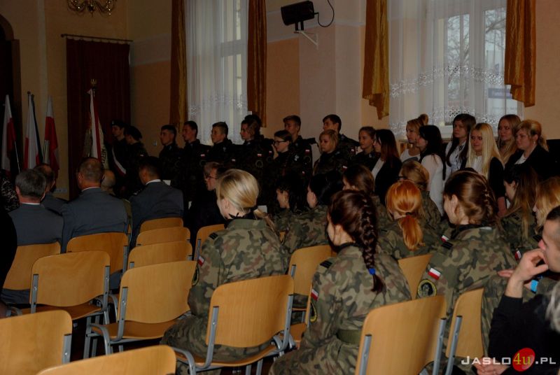 Ślubowanie klasy I w Nowym Żmigrodzie
