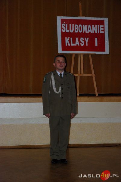 Ślubowanie klasy I w Nowym Żmigrodzie