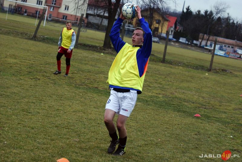 Sparing Juniorów Czarnych Jasło z Ostoją Kołaczyce