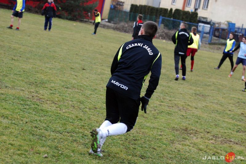 Sparing Juniorów Czarnych Jasło z Ostoją Kołaczyce