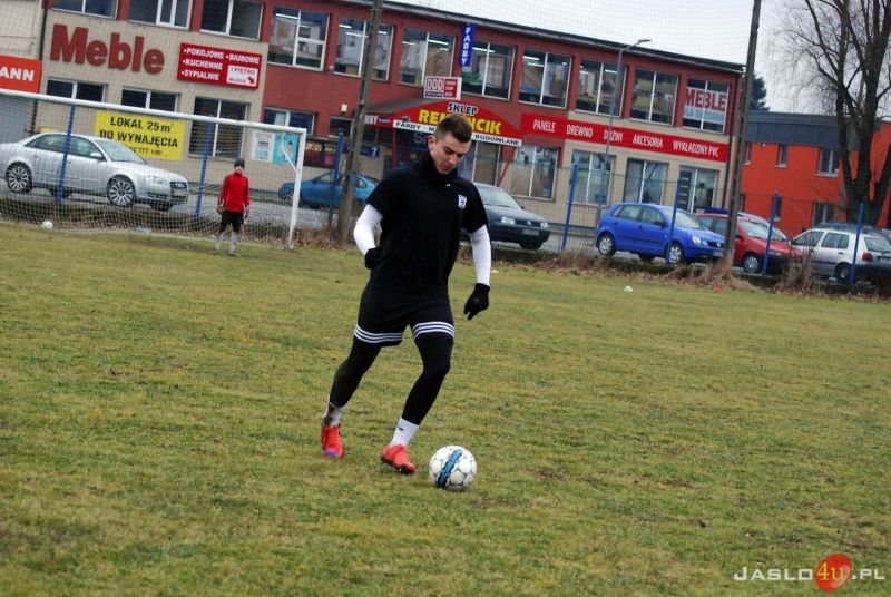 Sparing Juniorów Czarnych Jasło z Ostoją Kołaczyce