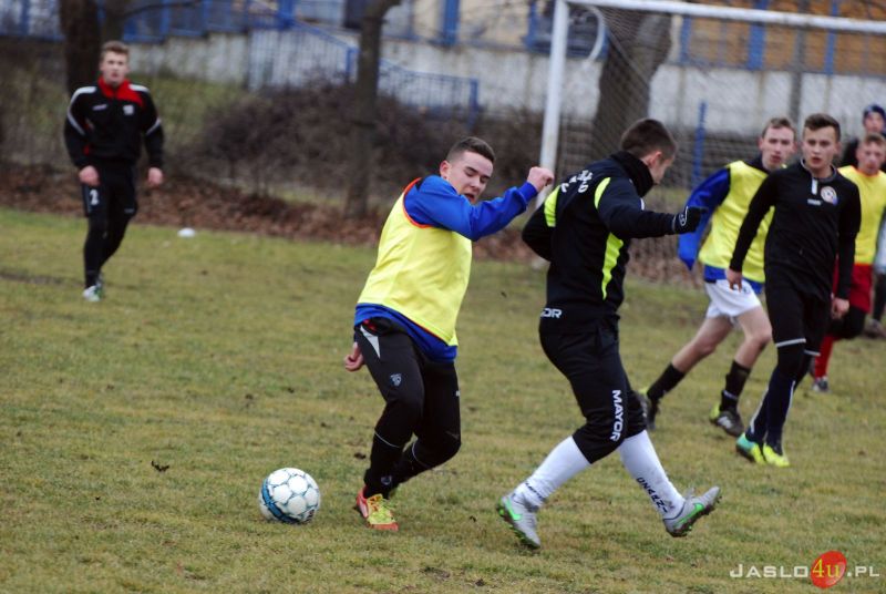 Sparing Juniorów Czarnych Jasło z Ostoją Kołaczyce