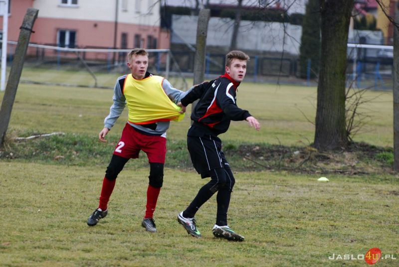 Sparing Juniorów Czarnych Jasło z Ostoją Kołaczyce