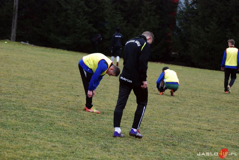 Sparing Juniorów Czarnych Jasło z Ostoją Kołaczyce