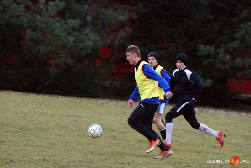 Sparing Juniorów Czarnych Jasło z Ostoją Kołaczyce