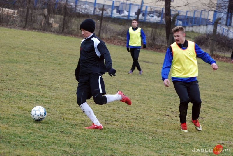 Sparing Juniorów Czarnych Jasło z Ostoją Kołaczyce