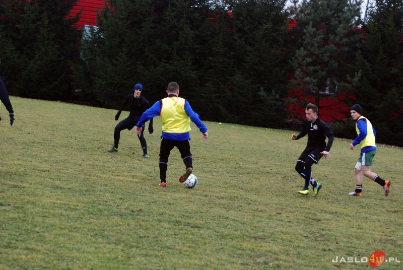Sparing Juniorów Czarnych Jasło z Ostoją Kołaczyce