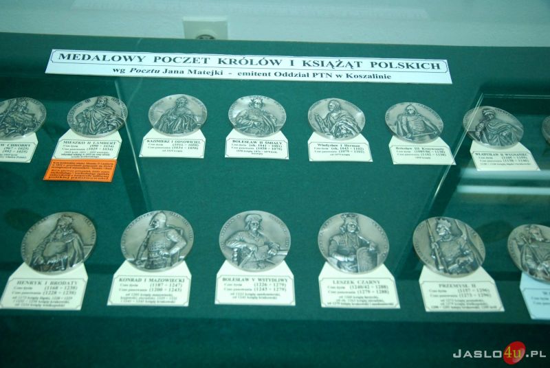 Wystawa 1050 lat Chrztu Polski
