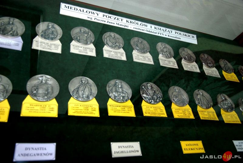 Wystawa 1050 lat Chrztu Polski