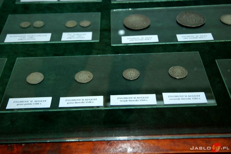 Wystawa 1050 lat Chrztu Polski