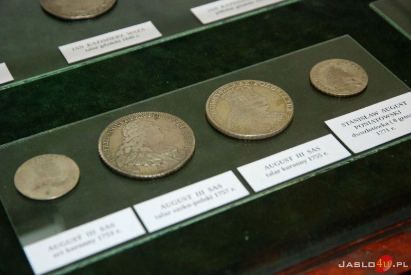 Wystawa 1050 lat Chrztu Polski