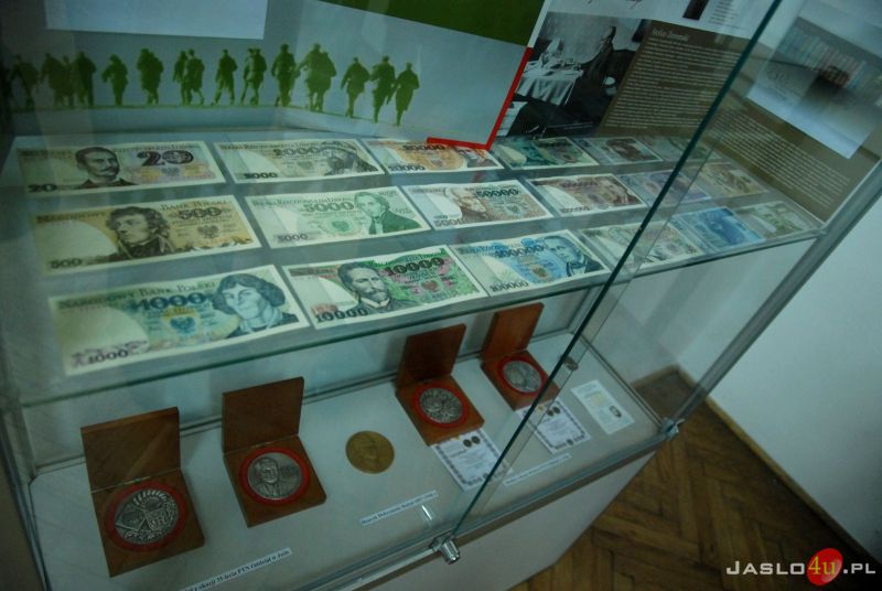 Wystawa 1050 lat Chrztu Polski