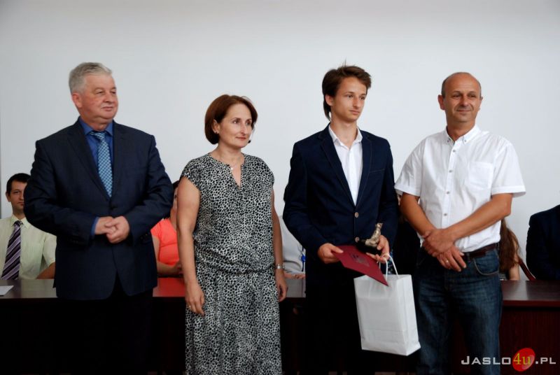Najlepsi uczniowie nagrodzeni