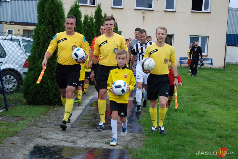 JKS Czarni Jasło vs KS Piast Tuczempy