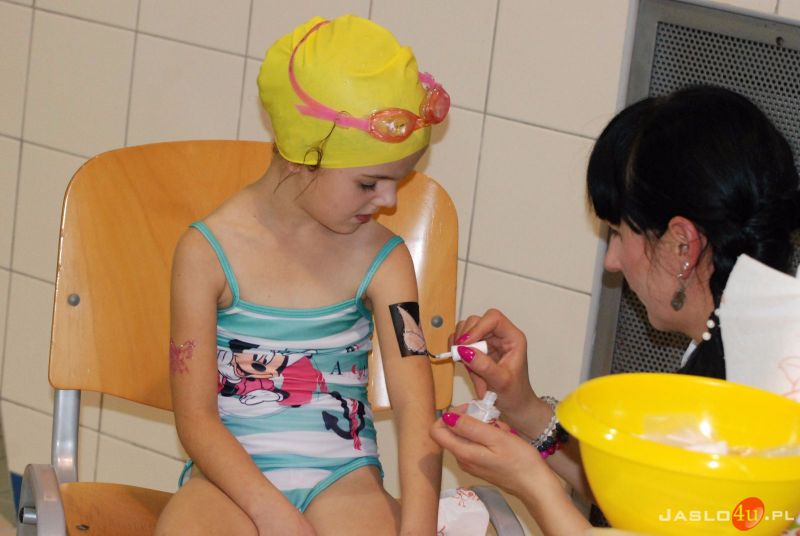II Nocne Charytatywne Pływanie w Jaśle