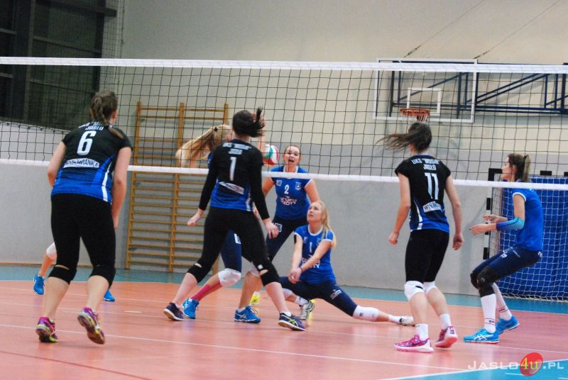 Mecz siatkówki kobiet UKS "MOSiR" Jasło - Grupa Azoty PWSZ Tarnów