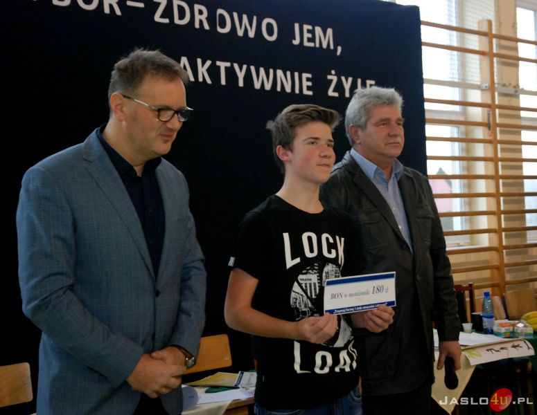 "Zdrowo jem, aktywnie żyję"  w ZS nr 1 w Osobnicy