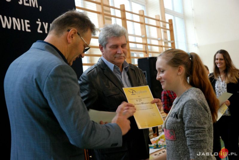 "Zdrowo jem, aktywnie żyję"  w ZS nr 1 w Osobnicy