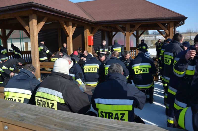 Strażacy Ochotnicy Gminy Jasło ćwiczą akcje ratownicze na lodzie