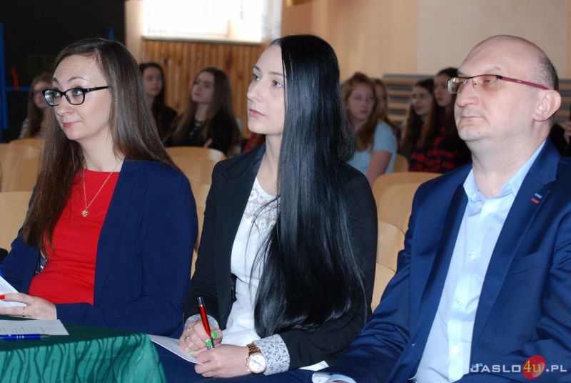 IV Gimnazjalny Konkurs Piosenki Obcojęzycznej w Nowym Żmigrodzie