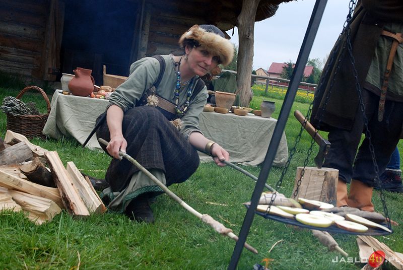 Warsztaty kuchni pradziejowej w Karpackiej Troi