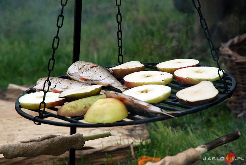 Warsztaty kuchni pradziejowej w Karpackiej Troi