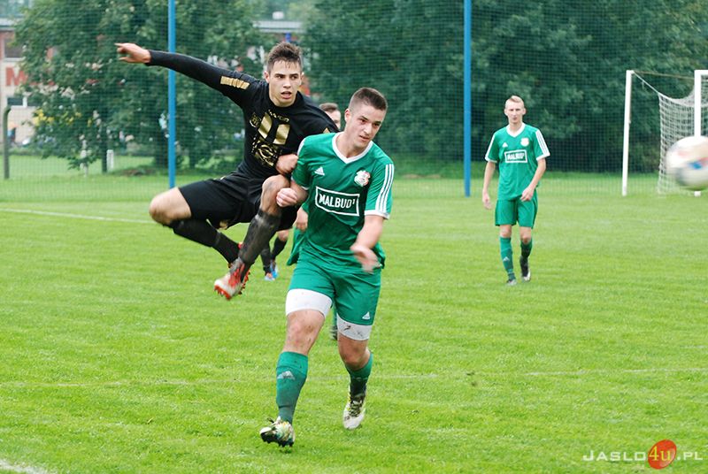 JKS Czarni 1910 Jasło vs Partyzant Targowiska (1:1)