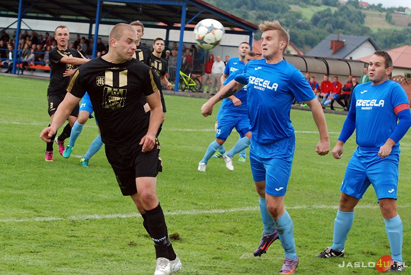 LKS Skołyszyn vs JKS Czarni 1910 Jasło (2:1)