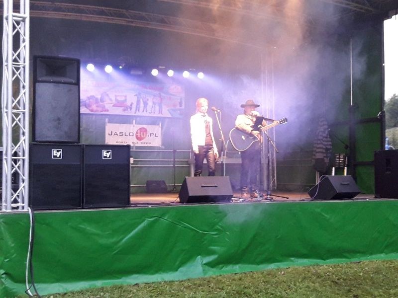 Piknik charytatywny w Święcanach