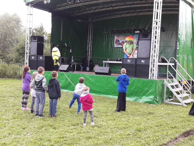 Piknik charytatywny w Święcanach
